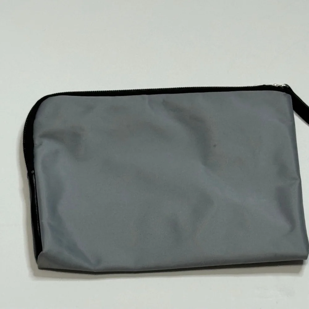 TUMI for Delta Small Gray Zip Pouch Travel Case Toiletry Storage Bag